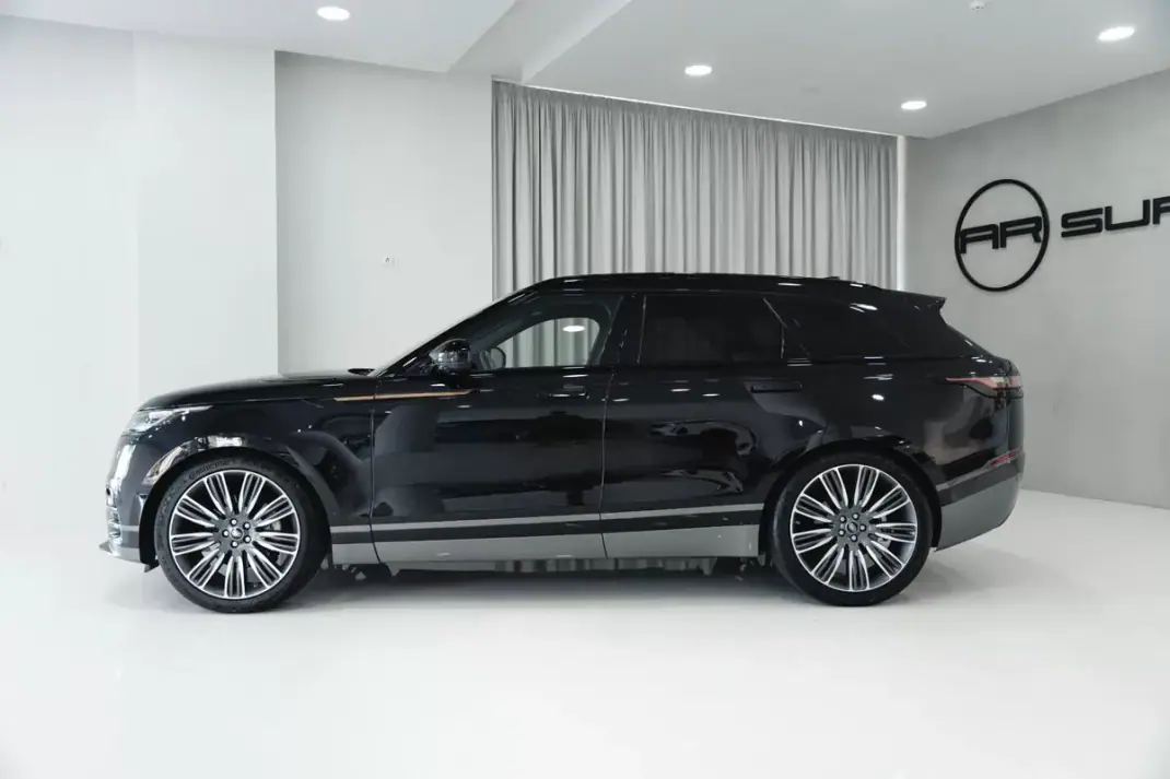 Land Rover Velar 2018 - 42950 EUR, 126000 km - 126000km - foto 8 de 50