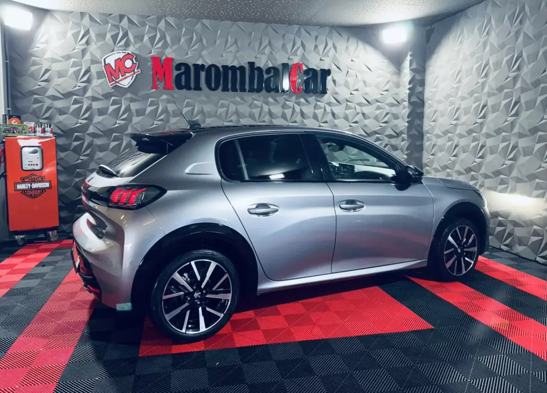 Peugeot 208 2022 - 15990 EUR, 75129 km - AUTO.MOTO.pt - 75129km - foto 2 de 35