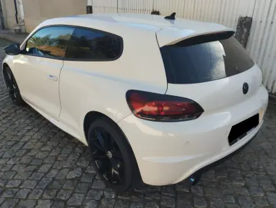 Volkswagen Scirocco 2011 - 10000 EUR, 210000 km - AUTO.MOTO.pt - 210000km - foto 5 de 30