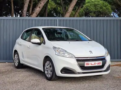 Peugeot 208 Van 1.6 BueHdi 2018 - 9990 EUR, 100238 km - AUTO.MOTO.pt - 100238km - foto 6 de 19