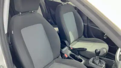 Fiat Tipo 2019 - 8990 EUR, 163458 km - AUTO.MOTO.pt - 163458km - foto 8 de 12