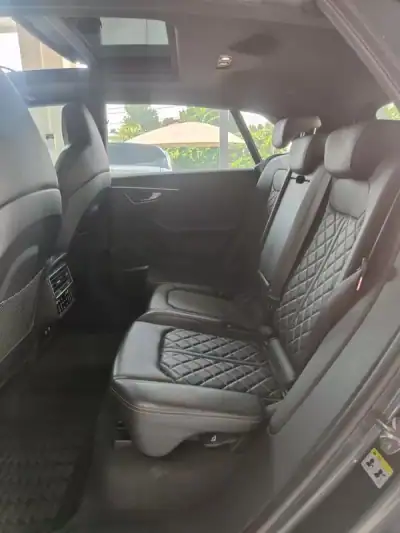 Audi SQ8 2020 - 81500 EUR, 141000 km - AUTO.MOTO.pt - 141000km - foto 12 de 37