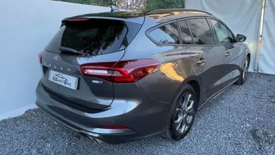 Ford Focus SW 2023 — foto 6 de 12