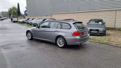 BMW 320 2010 - 12890 EUR, 157813 km - AUTO.MOTO.pt - 157813km - foto 24 de 41