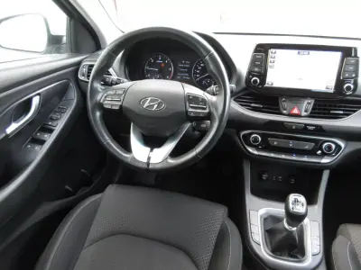 Hyundai i30 2019 - 14990 EUR, 108000 km - 108000km - foto 35 de 42