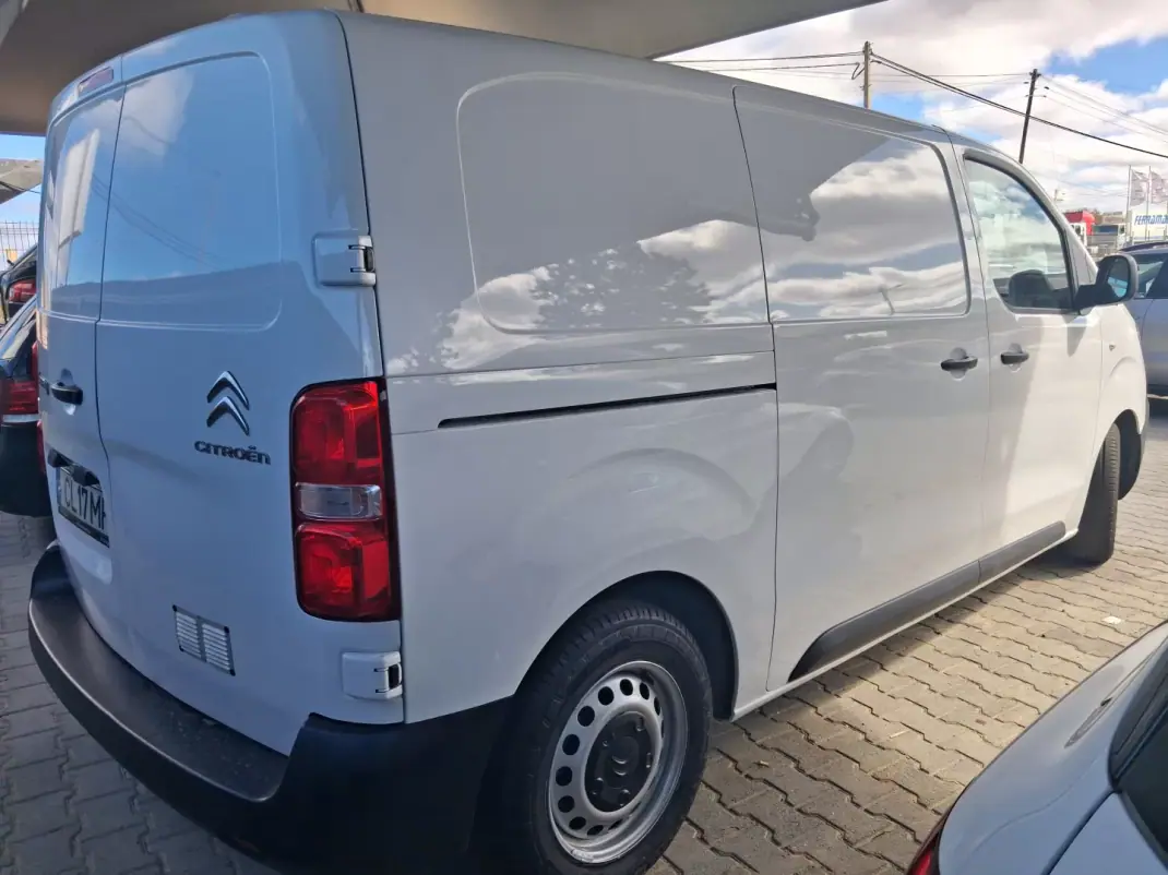 Citroën Jumpy 2019 - 13900 EUR, 160000 km - 160000km - foto 6 de 12