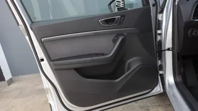 SEAT Ateca 2023 - 18900 EUR, 122000 km - 122000km - foto 14 de 36