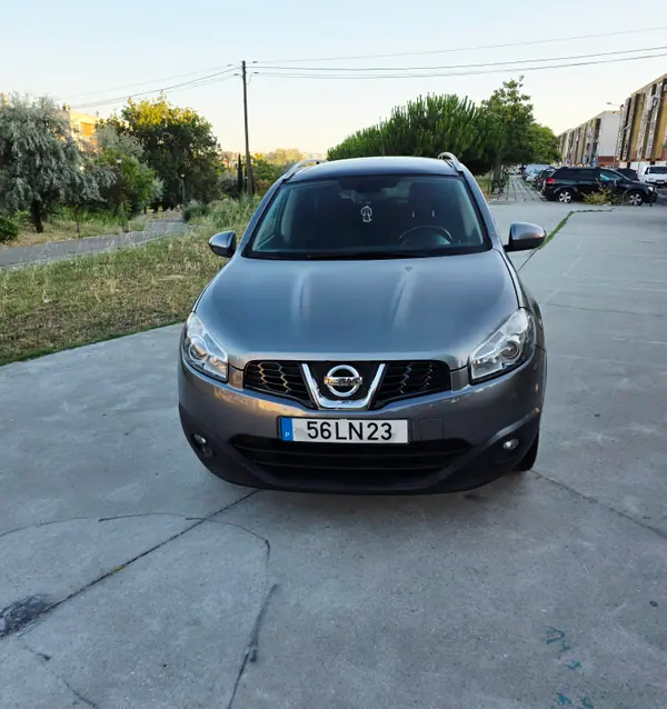 Nissan Qashqai +2 2012 - 7500 EUR, 227000 km - 227000km - foto 2 de 12