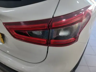 Nissan Qashqai 2018 - 17900 EUR, 54008 km - 54008km - foto 31 de 39