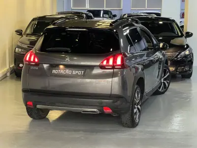 Peugeot 2008 2017 - 10990 EUR, 95000 km - 95000km - foto 4 de 43