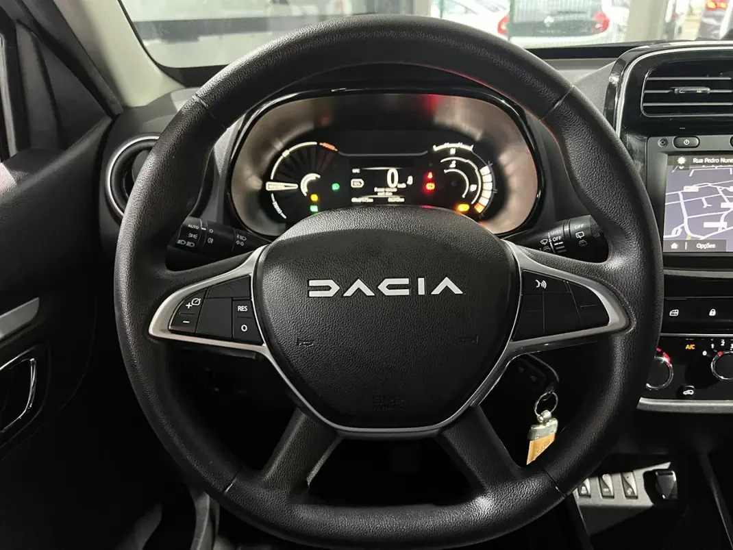Dacia Spring 2023 - 11900 EUR, 66143 km - AUTO.MOTO.pt - 66143km - foto 8 de 21