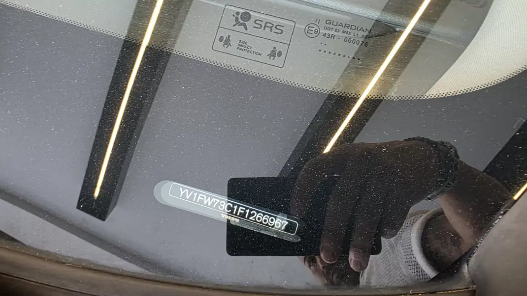 Volvo V60 2015 - 11900 EUR, 314478 km - AUTO.MOTO.pt - 314478km - foto 24 de 60