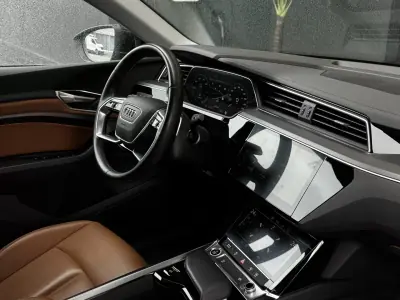 Audi Q8 e-Tron Sportback 2024 - 59990 EUR, 24200 km - AUTO.MOTO.pt - 24200km - foto 34 de 34