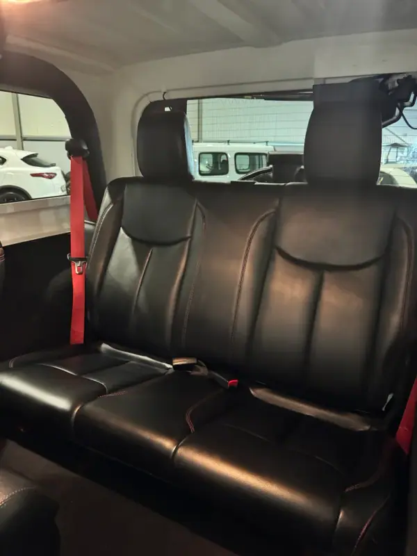 Jeep Wrangler 2019 - 65000 EUR, 19000 km - 19000km - foto 38 de 60