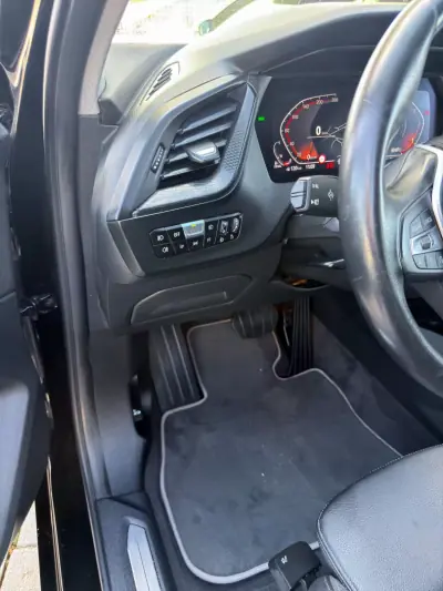 BMW 116 2020 — foto 3 de 23