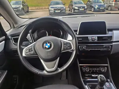 BMW 216 Gran Tourer 2019 - 16500 EUR, 100000 km - AUTO.MOTO.pt - 100000km - foto 11 de 27