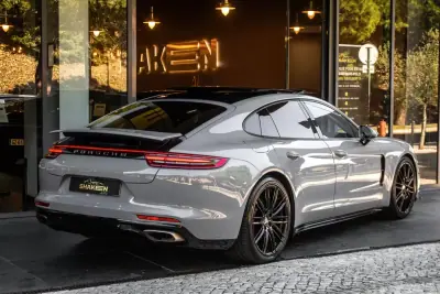 Porsche Panamera 2020 - 79990 EUR, 128249 km - 128249km - foto 4 de 48