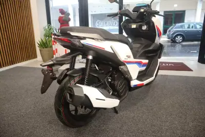 2026 - 2990 EUR, 1 km - AUTO.MOTO.pt - 1km - foto 3 de 27