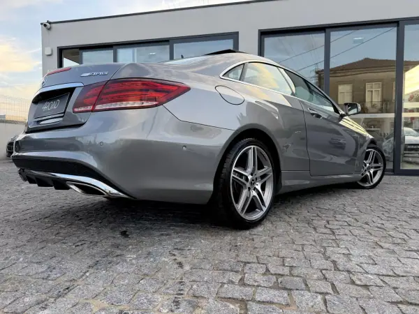 Mercedes-Benz E 220 2015 - 23999 EUR, 162000 km - AUTO.MOTO.pt - 162000km - foto 31 de 53