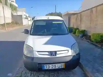 Peugeot Partner 2003 — foto 2 de 8