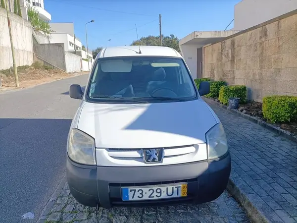 Peugeot Partner 2003 — foto 2 de 8