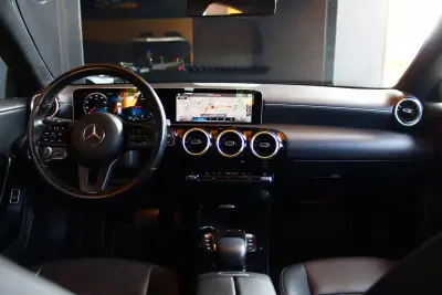 Mercedes-Benz CLA 180 2020 - 23250 EUR, 119000 km - 119000km - foto 8 de 28