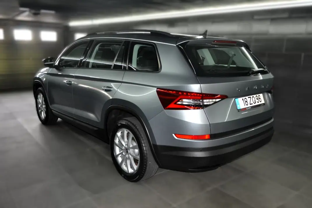 Skoda Kodiaq 2019 - 21950 EUR, 121000 km - 121000km - foto 24 de 49