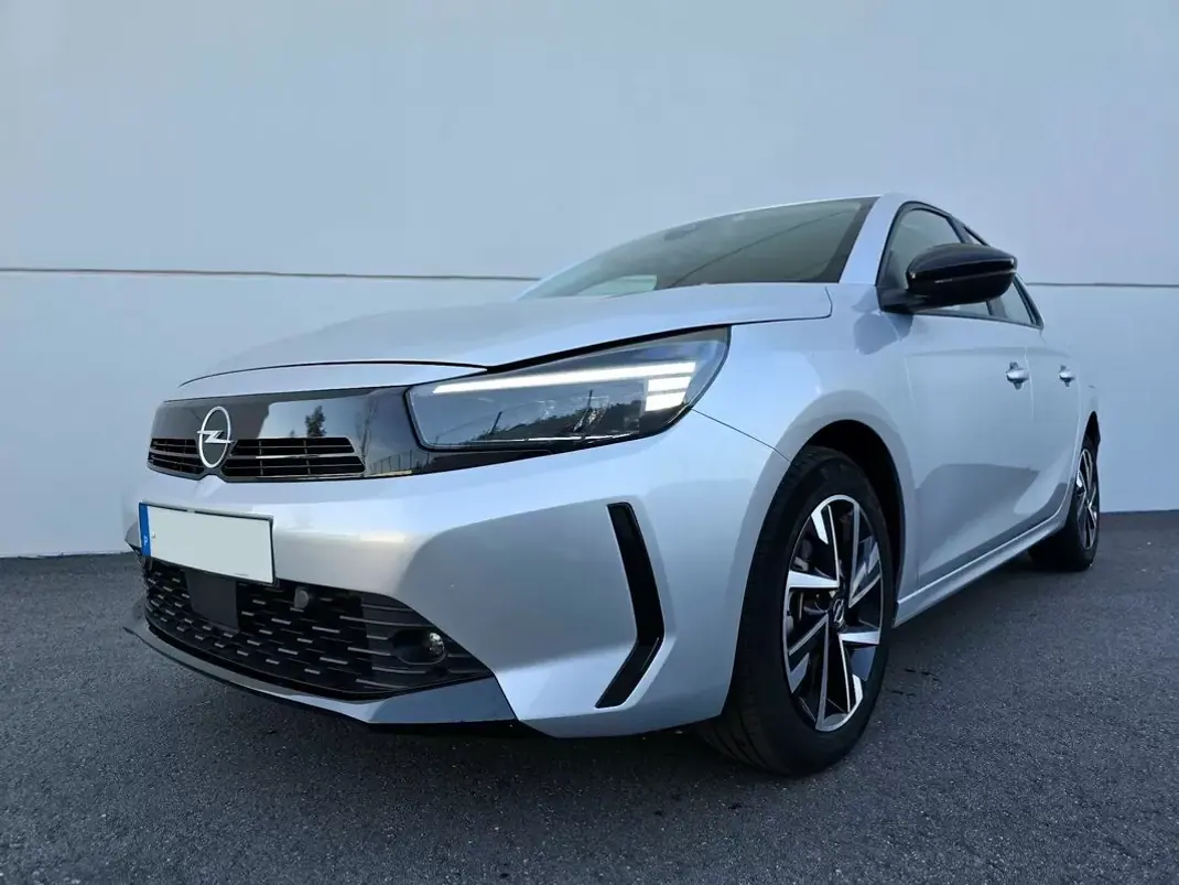 Opel Corsa 2024 - 18590 EUR, 38000 km - AUTO.MOTO.pt - 38000km - foto 2 de 34