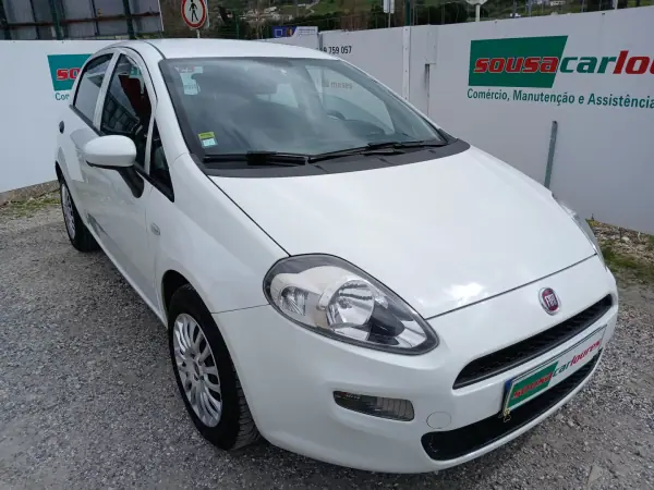 Fiat Punto 2016 - 6850 EUR, 156334 km - AUTO.MOTO.pt - 156334km - foto 6 de 24