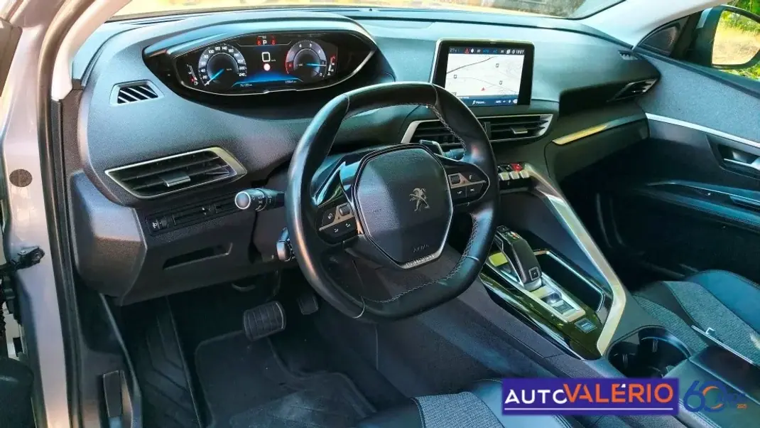 Peugeot 3008 2019 - 20950 EUR, 75140 km - 75140km - foto 9 de 39