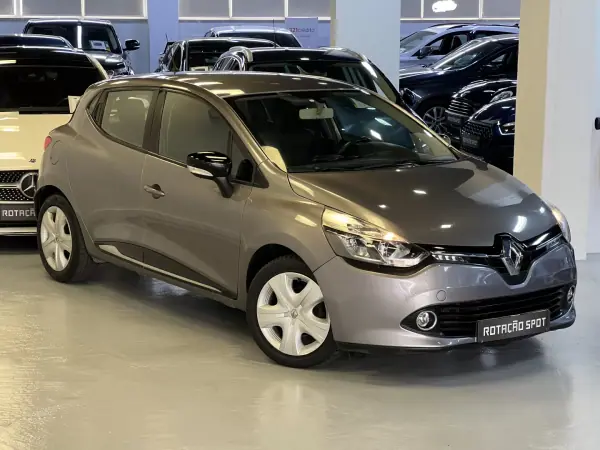 Renault Clio 2013 - 7990 EUR, 160000 km - 160000km - foto 8 de 38