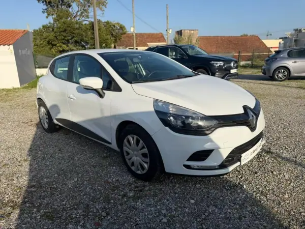 Renault Clio 2017 - 9690 EUR, 117000 km - AUTO.MOTO.pt - 117000km - foto 16 de 16