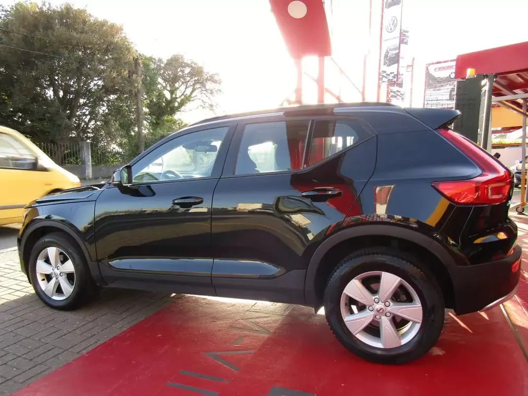 Volvo XC 40 2022 - 24699 EUR, 130656 km - 130656km - foto 26 de 32