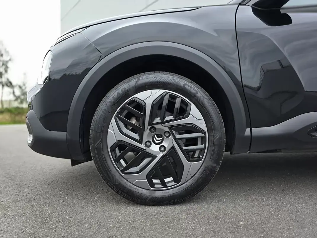 Citroën C4 2024 - 17800 EUR, 27000 km - AUTO.MOTO.pt - 27000km - foto 4 de 40