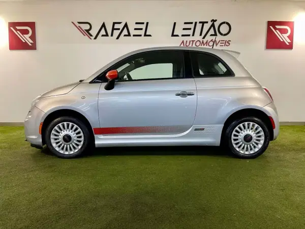 Fiat 500e 2015 - 10750 EUR, 89000 km - AUTO.MOTO.pt - 89000km - foto 11 de 26