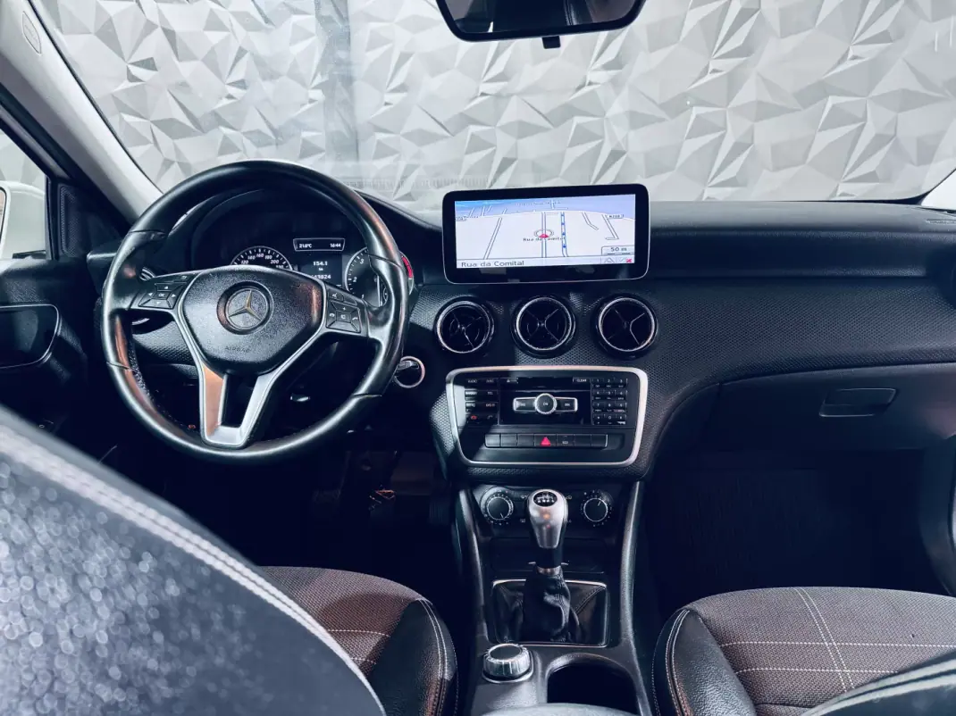 Mercedes-Benz A 160 2014 - 12990 EUR, 163824 km - AUTO.MOTO.pt - 163824km - foto 20 de 34