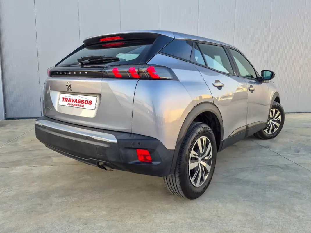 Peugeot 2008 2023 - 15800 EUR, 93775 km - AUTO.MOTO.pt - 93775km - foto 2 de 7