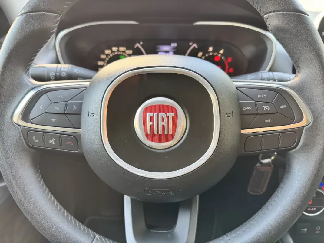 Fiat Tipo Station Wagon 2018 - 12900 EUR, 92385 km - AUTO.MOTO.pt - 92385km - foto 12 de 25