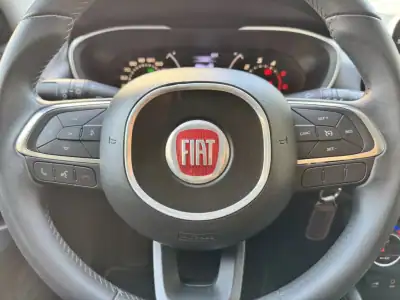 Fiat Tipo Station Wagon 2018 - 12900 EUR, 92385 km - AUTO.MOTO.pt - 92385km - foto 12 de 25