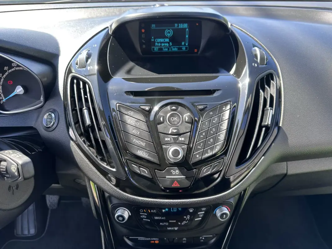 Ford B-Max 2017 - 9900 EUR, 130000 km - AUTO.MOTO.pt - 130000km - foto 42 de 53