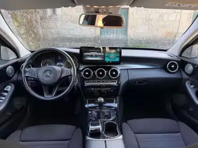 Mercedes-Benz C 220 2014 - 17999 EUR, 220000 km - AUTO.MOTO.pt - 220000km - foto 16 de 33
