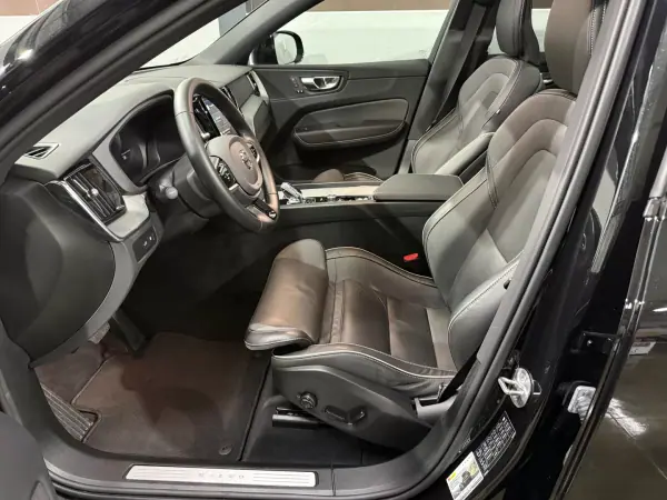 Volvo XC 60 2024 - 56900 EUR, 11000 km - AUTO.MOTO.pt - 11000km - foto 13 de 40