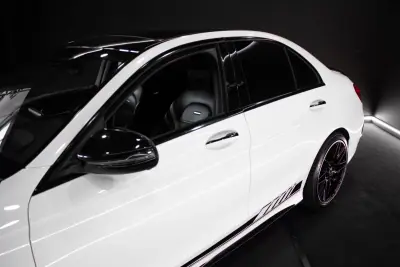 Mercedes-Benz C 63 AMG 2016 — foto 4 de 16