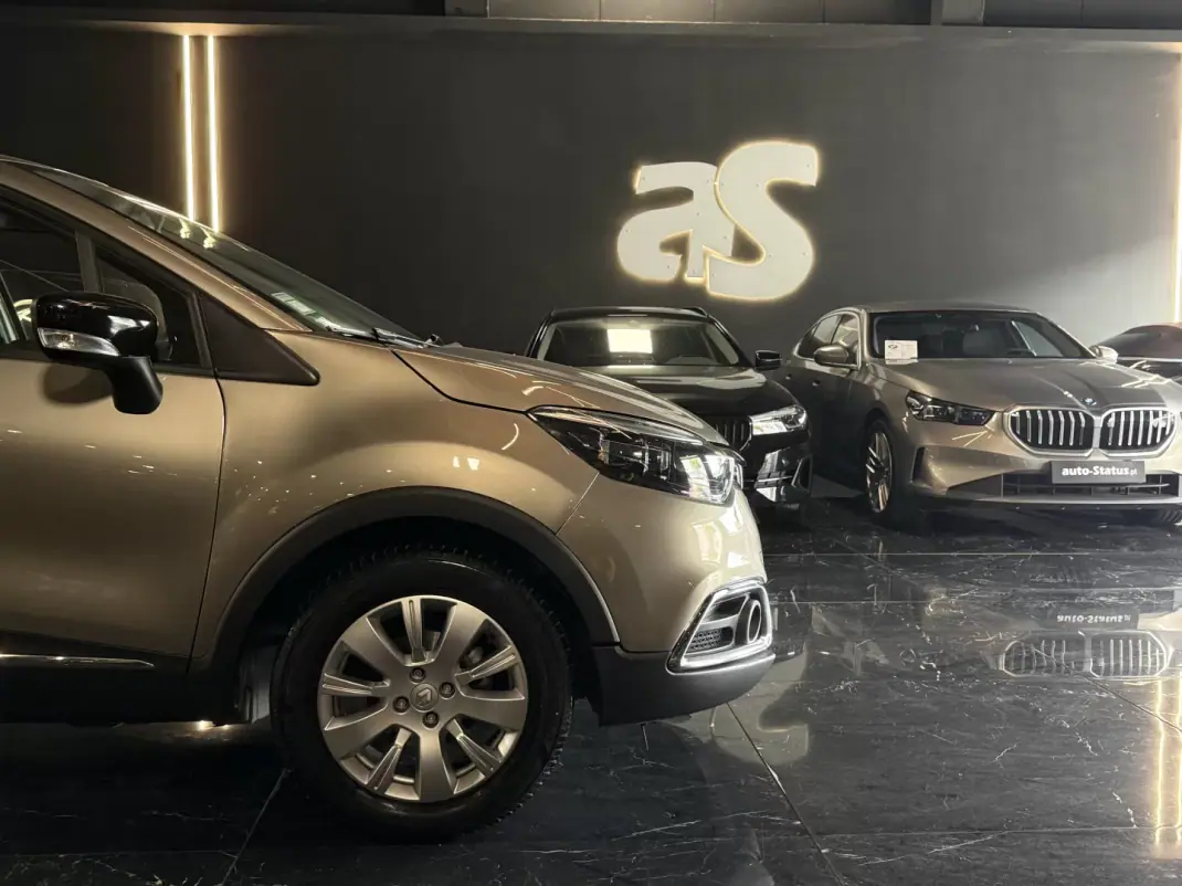Renault Captur 2016 - 10990 EUR, 67180 km - AUTO.MOTO.pt - 67180km - foto 4 de 30