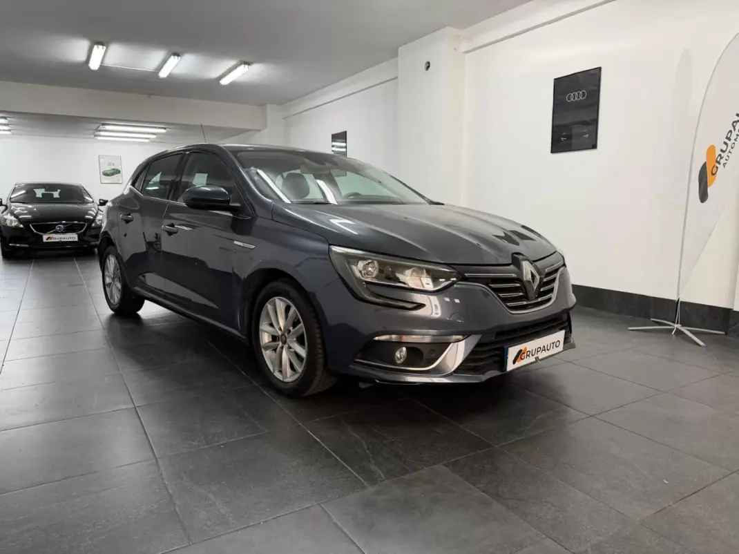 Renault Mégane 2017 - 11990 EUR, 102000 km - 102000km - foto 2 de 32