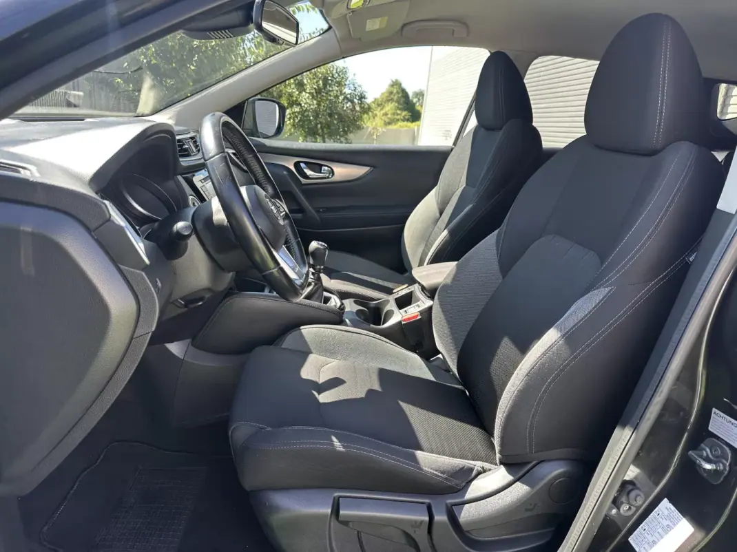 Nissan Qashqai 2018 - 15500 EUR, 200000 km - 200000km - foto 33 de 68