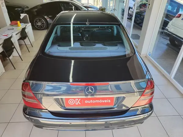 Mercedes-Benz E 220 2003 - 6950 EUR, 378000 km - AUTO.MOTO.pt - 378000km - foto 10 de 38