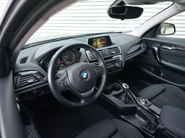 BMW 116 2017 - 15750 EUR, 92800 km - AUTO.MOTO.pt - 92800km - foto 7 de 30