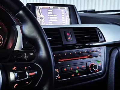 BMW 318 2013 - 16990 EUR, 249800 km - AUTO.MOTO.pt - 249800km - foto 27 de 38