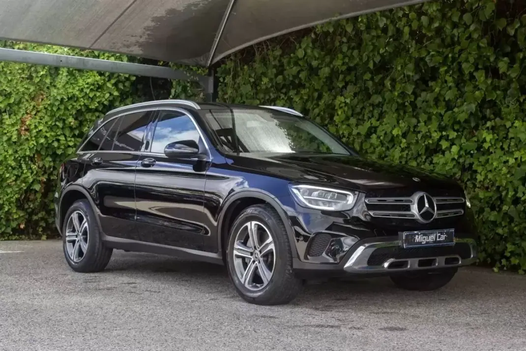 Mercedes-Benz GLC 220 2020 - 40900 EUR, 85000 km - AUTO.MOTO.pt - 85000km - foto 1 de 19